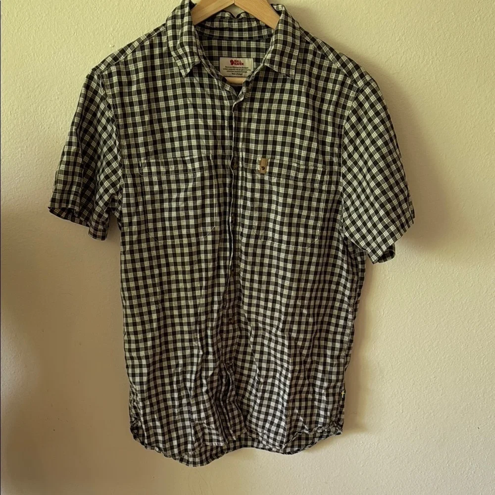 Fjallraven sz M checked plaid High Coast Black white Button Down Shirt